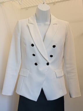 White House Blck Market Ecru Trophy Jacket Sz: 0P